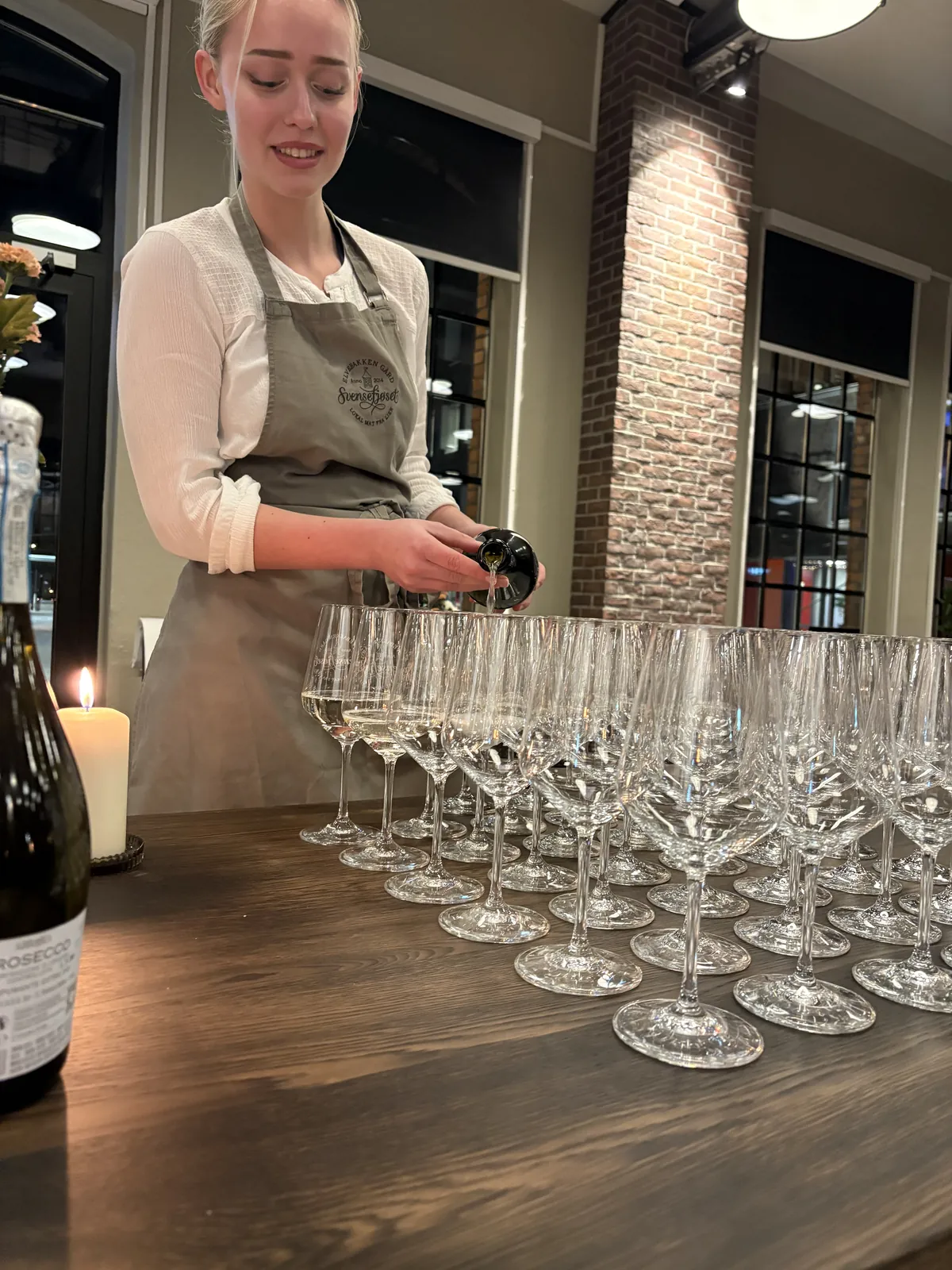 Champagneglass stilles opp
