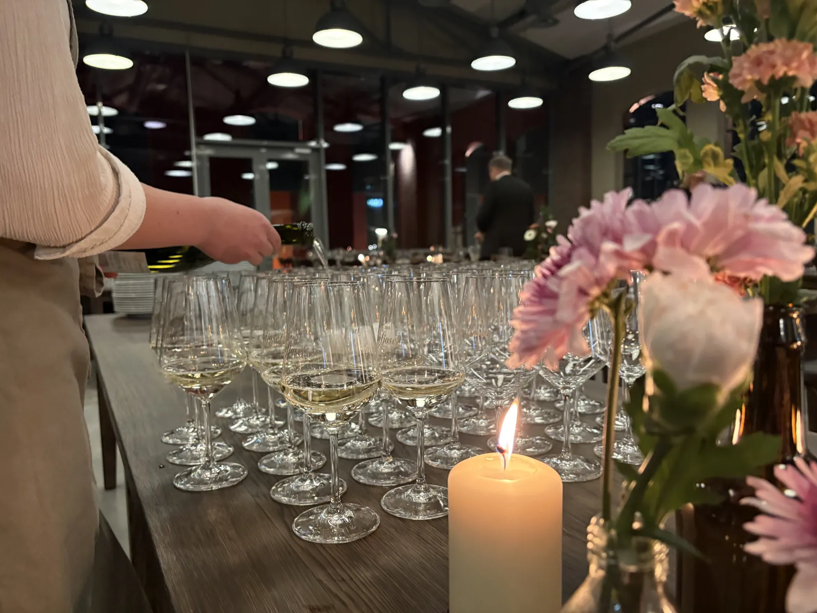 Vinglass og levende lys