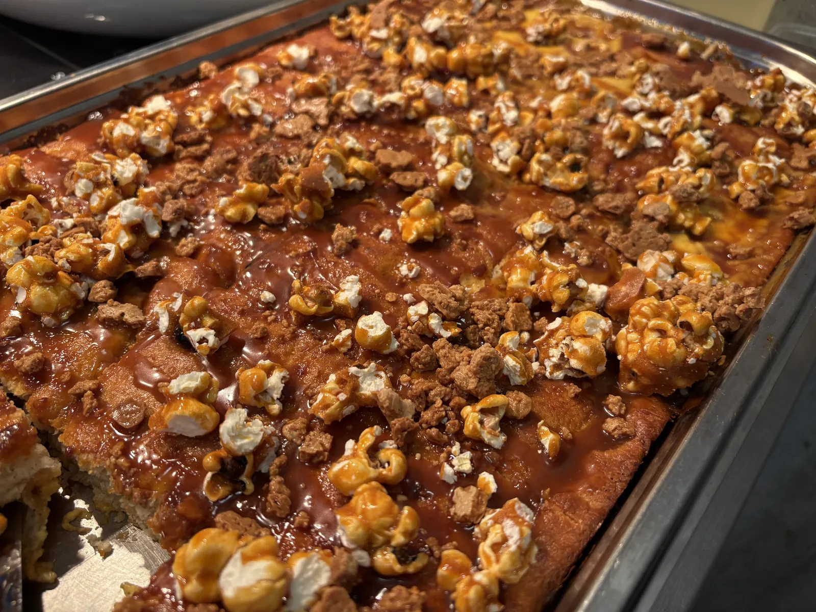 Karamellkake med popcorn