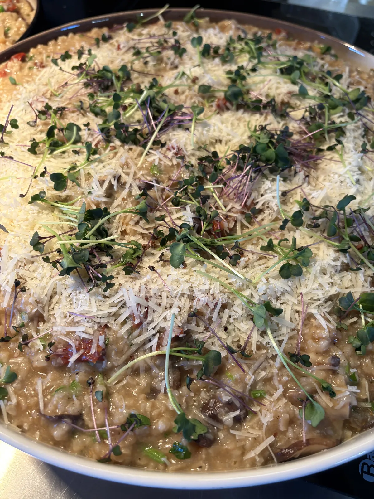 Risotto med ost og urter