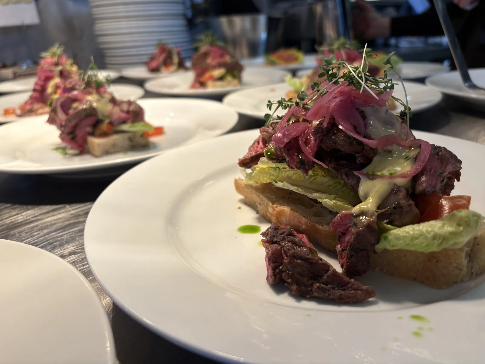 Pulled beef på brødskive