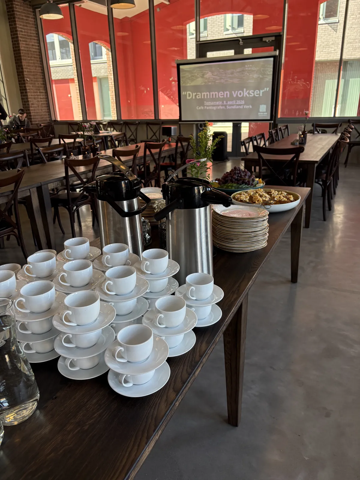 Kaffekopper klare til buffet